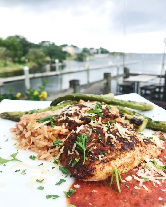 It's lunch time!
Today's special: Blackened amberjack over jambalaya, served with a side grilled asparagus, finished with fra diavolo sauce and freshly grated Parmesan cheese