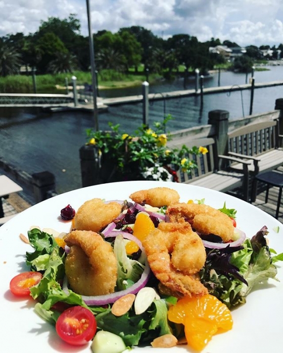 It's lunch time!
Today's special: Ginger fried shrimp over mixed greens with tomato, cucumber, onion, craisins, mandarin oranges, toasted almonds, and finished with miso vinaigrette